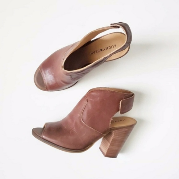 Lucky Brand Shoes - Like New Lucky Brand Leather Block Heel Size 9.5